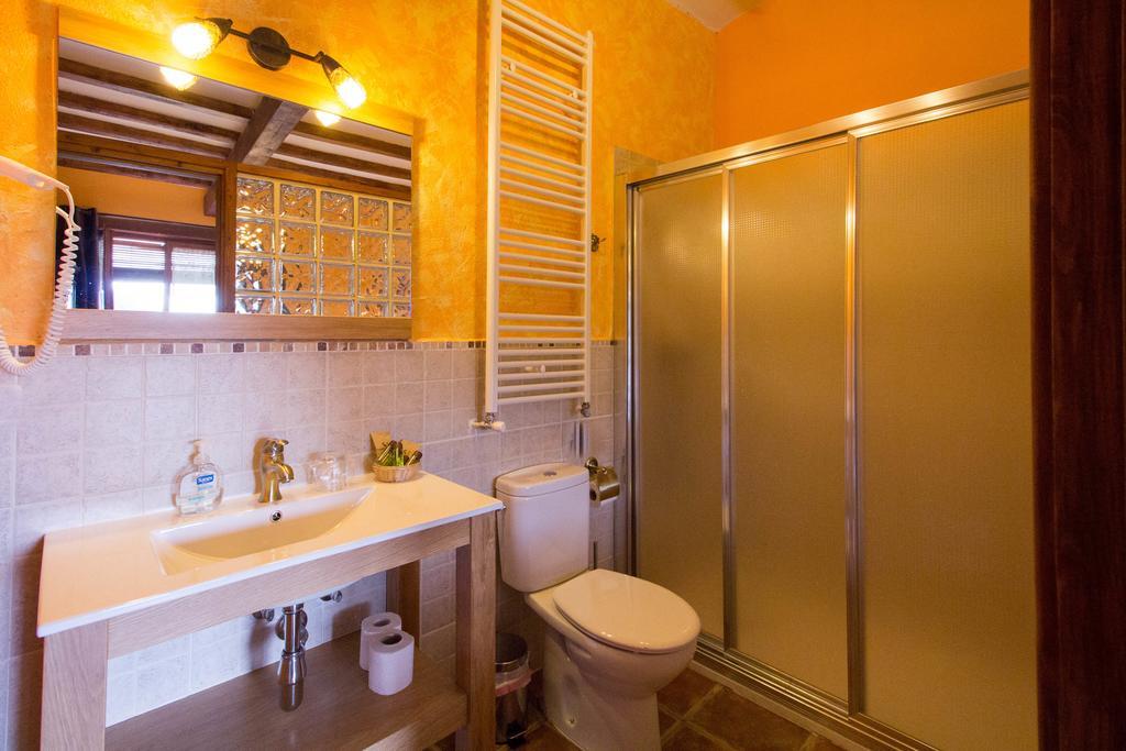 Gasthaus Casa Etxalde Camprodon Zimmer foto